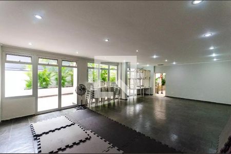 Apartamento para alugar com 100m², 3 quartos e 2 vagas Apartamento para alugar com 100m², 3 quartos e 2 vagasÁrea comum - Salão de festas