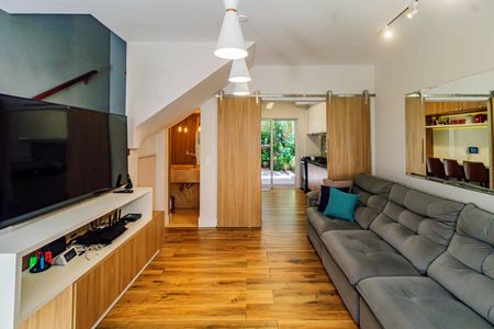 Casa de condomínio à venda com 155m², 3 quartos e 2 vagasSala