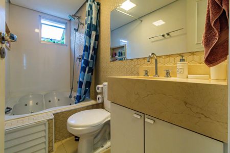 Casa de condomínio à venda com 155m², 3 quartos e 2 vagasBanheiro social