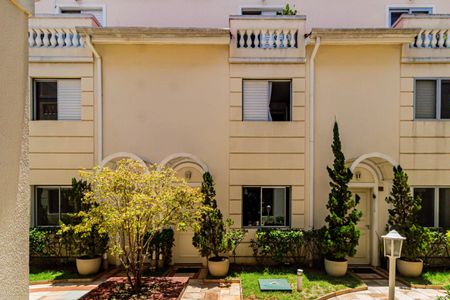 Casa de condomínio à venda com 155m², 3 quartos e 2 vagasFachada