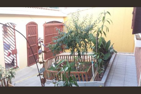 Casa à venda com 3 quartos, 220m² em Jardim Nice, São Paulo