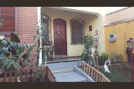 Casa à venda com 220m², 3 quartos e 5 vagas