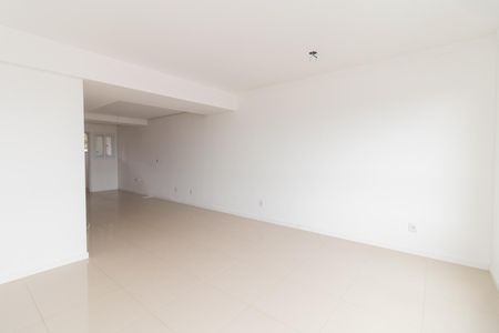 Sala de casa à venda com 3 quartos, 198m² em Espírito Santo, Porto Alegre