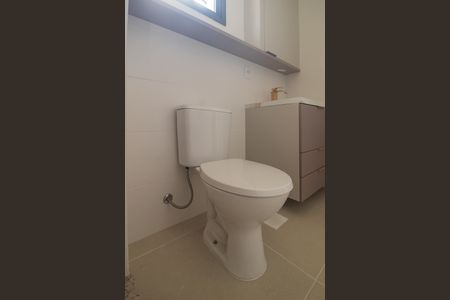 Apartamento à venda com 74m², 2 quartos e 2 vagasBanheiro da Suíte