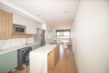 Sala/Cozinha de apartamento à venda com 2 quartos, 74m² em Cristal, Porto Alegre
