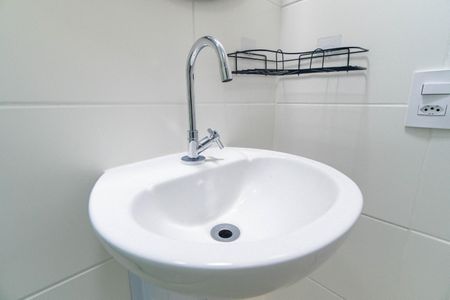 Banheiro de kitnet/studio à venda com 1 quarto, 25m² em Vila Santa Catarina, São Paulo