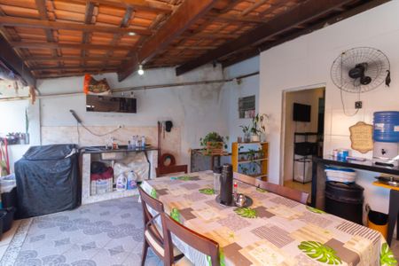 Casa à venda com 115m², 3 quartos e sem vagaCozinha e Área de Serviço