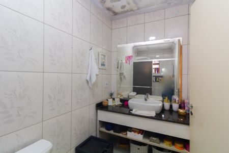 Casa à venda com 115m², 3 quartos e sem vagaBanheiro da Suíte