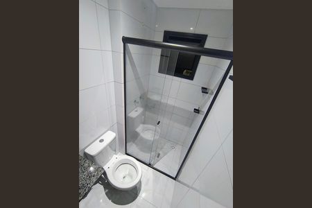 Banheiro de apartamento para alugar com 3 quartos, 74m² em Weissópolis, Pinhais