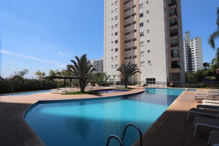 Apartamento para alugar com 65m², 2 quartos e 1 vagaÁrea comum - Piscina