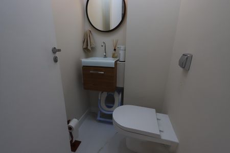 Apartamento para alugar com 65m², 2 quartos e 1 vagaLavabo