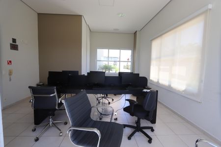 Apartamento para alugar com 65m², 2 quartos e 1 vagaÁrea comum - Lan House