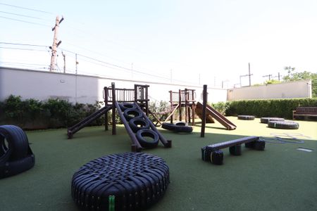 Apartamento para alugar com 65m², 2 quartos e 1 vagaÁrea comum - Playground