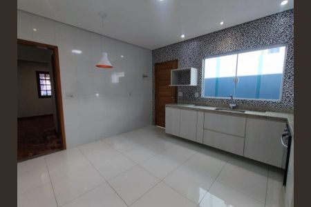 Casa à venda com 90m², 2 quartos e 2 vagasFoto 03