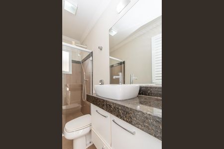 Casa de condomínio para alugar com 350m², 4 quartos e 6 vagasBanheiro Varanda Gourmet