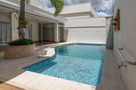 Casa de condomínio para alugar com 350m², 4 quartos e 6 vagasPiscina 