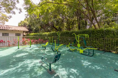 Casa de condomínio para alugar com 350m², 4 quartos e 6 vagasÁrea comum - Academia