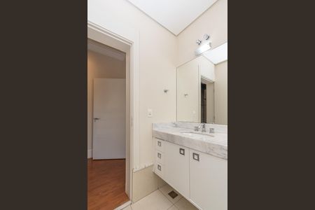 Banheiro da Suíte 1 de casa de condomínio para alugar com 4 quartos, 350m² em Parque Joao de Vasconcelos, Sumaré