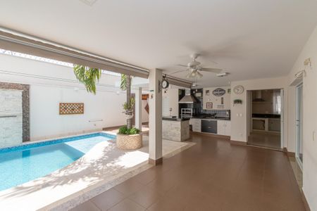 Casa de condomínio para alugar com 350m², 4 quartos e 6 vagasVaranda Gourmet
