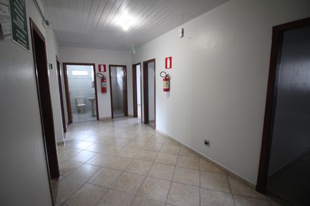 Sala de casa para alugar com 5 quartos, 180m² em Santa Helena, Belo Horizonte