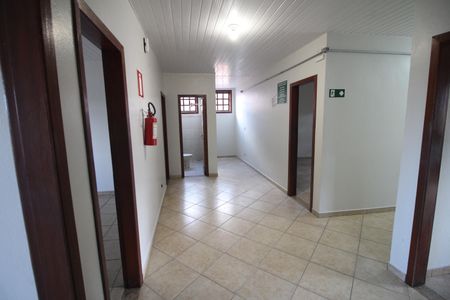 Sala de casa para alugar com 5 quartos, 180m² em Santa Helena, Belo Horizonte