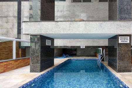 Apartamento para alugar com 55m², 1 quarto e 1 vagaÁrea comum - Piscina