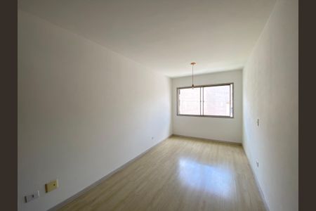 Sala/Quarto de apartamento à venda com 1 quarto, 30m² em Vila Buarque, São Paulo