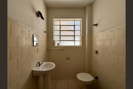 Apartamento para alugar com 105m², 2 quartos e sem vagaBanheiro 