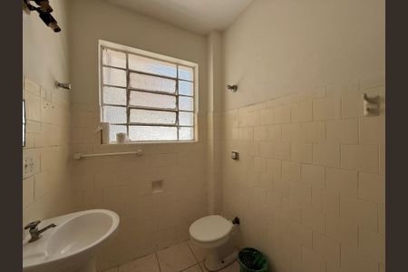 Apartamento para alugar com 105m², 2 quartos e sem vagaBanheiro 