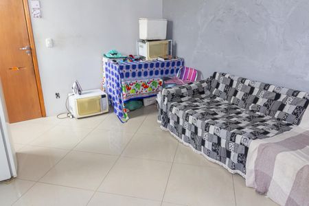 Sala de apartamento para alugar com 2 quartos, 46m² em Cosmos, Rio de Janeiro