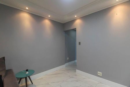 Casa à venda com 3 quartos, 180m² em Vila Cleonice, São Paulo