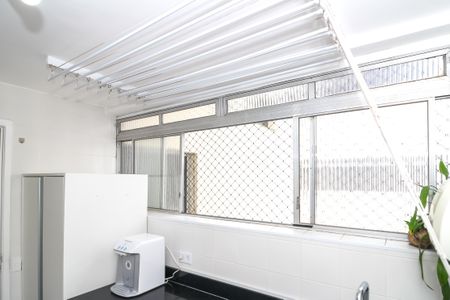 Apartamento à venda com 90m², 3 quartos e 1 vagaÁrea de Serviço