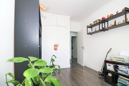 Apartamento à venda com 90m², 3 quartos e 1 vagaQuarto 2