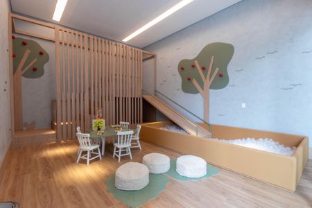 Apartamento à venda com 115m², 3 quartos e 2 vagasÁrea comum - Playground