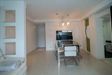 Apartamento para alugar com 110m², 3 quartos e 1 vaga