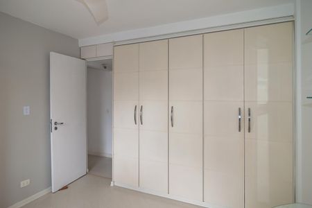 Apartamento para alugar com 110m², 3 quartos e 1 vaga