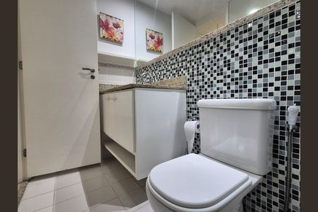 Apartamento para alugar com 68m², 2 quartos e 3 vagas
