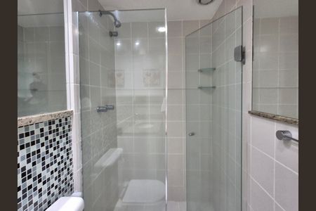 Apartamento para alugar com 68m², 2 quartos e 3 vagas
