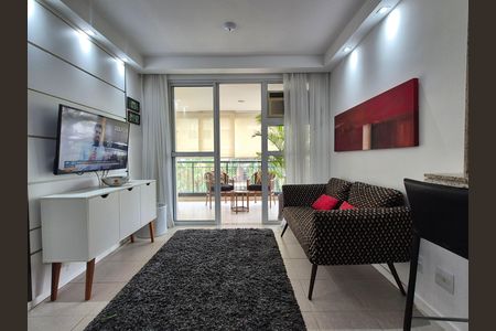 Apartamento para alugar com 68m², 2 quartos e 3 vagas