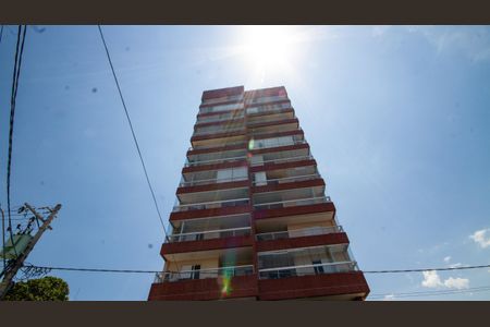 Apartamento para alugar com 64m², 2 quartos e 1 vagaFachada