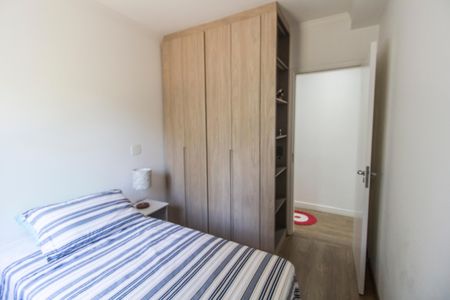 Apartamento à venda com 57m², 2 quartos e 1 vagaQuarto 2
