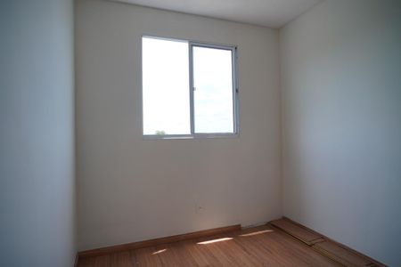 Quarto 1 de apartamento para alugar com 2 quartos, 45m² em Morro Santana, Porto Alegre