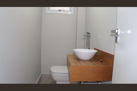 Apartamento à venda com 200m², 3 quartos e 2 vagasLavabo