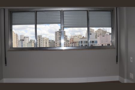 Apartamento à venda com 200m², 3 quartos e 2 vagasDormitório 2