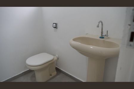 Casa à venda com 120m², 3 quartos e 2 vagasBanheiro 2