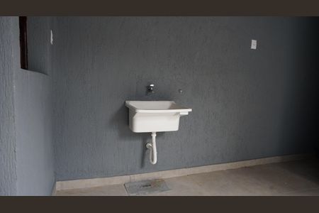 Casa à venda com 120m², 3 quartos e 2 vagasQuintal fundos area de serviço