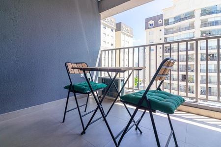 Varanda de kitnet/studio para alugar com 1 quarto, 26m² em Moema, São Paulo