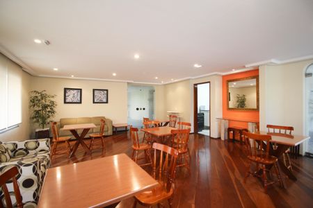 Apartamento para alugar com 94m², 3 quartos e 2 vagas Apartamento para alugar com 94m², 3 quartos e 2 vagasÁrea comum - Salão de festas