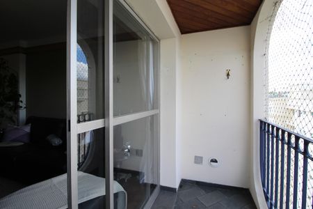 Varanda de apartamento para alugar com 3 quartos, 94m² em Indianópolis, São Paulo