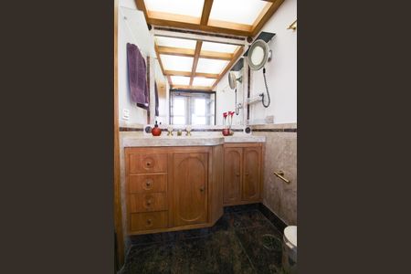 Apartamento para alugar com 94m², 3 quartos e 2 vagas Apartamento para alugar com 94m², 3 quartos e 2 vagasBanheiro da Suíte